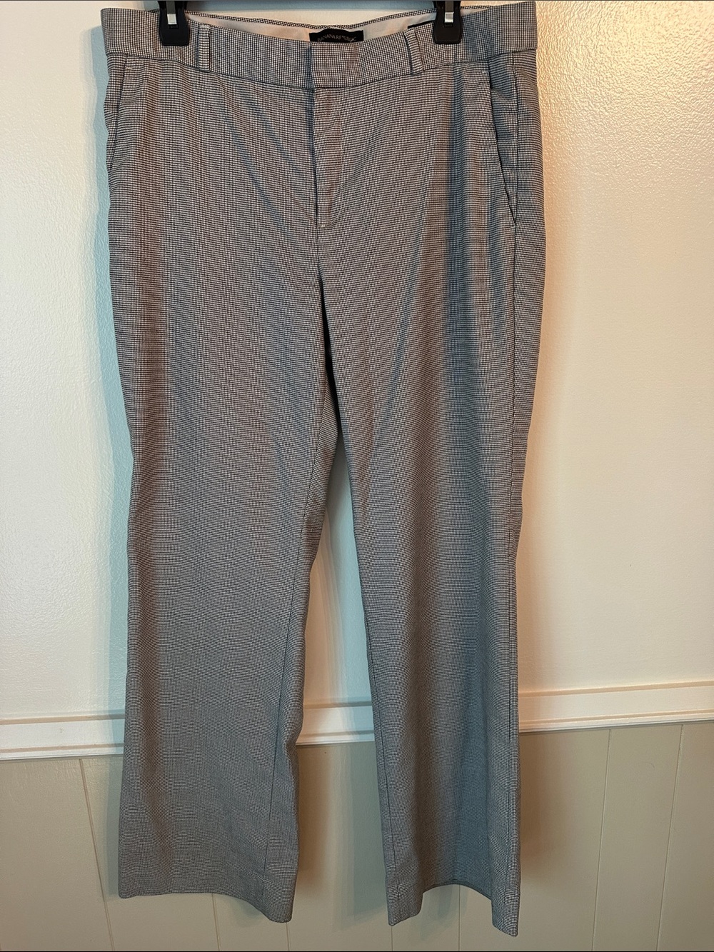 Banana Republic Logan Black and White Micro-Check Pants Size 12